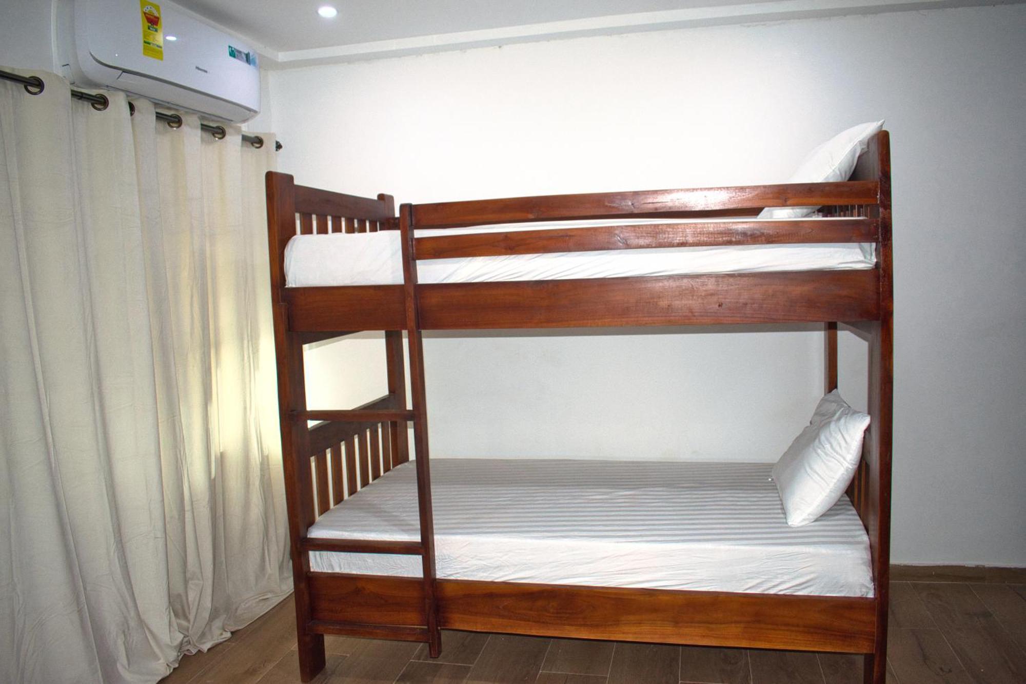 Tree House Hostel Tamale Buitenkant foto